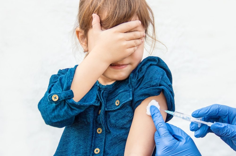 Я не боюсь уколов: как подготовить ребенка к вакцинации?